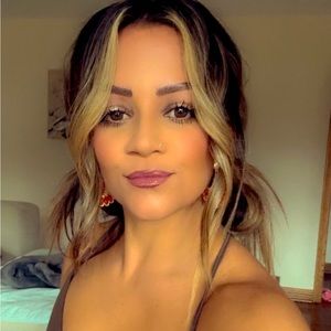 Meet your Posher, Karla